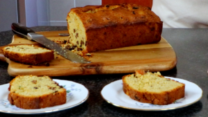 Loaf Cake With Raisins and Spice